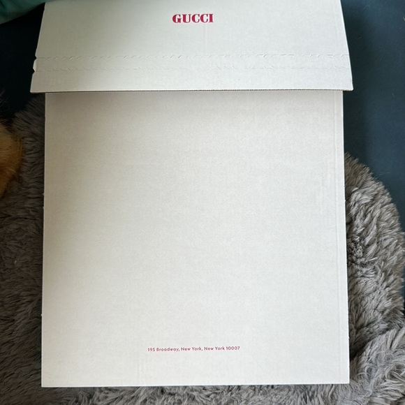 Gucci Gift Wrap Book New In Box Authentic - Picture 8 of 8